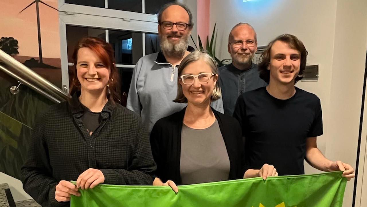 Ein Foto des erweiterten Vorstands nach der Mitgliederversammlung im Dezember 2025.